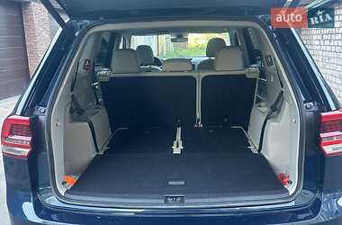 Внедорожник / Кроссовер Volkswagen Atlas 2019 в 