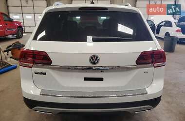 Позашляховик / Кросовер Volkswagen Atlas 2018 в 