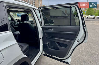 Внедорожник / Кроссовер Volkswagen Atlas 2019 в 