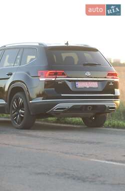 Позашляховик / Кросовер Volkswagen Atlas 2019 в 