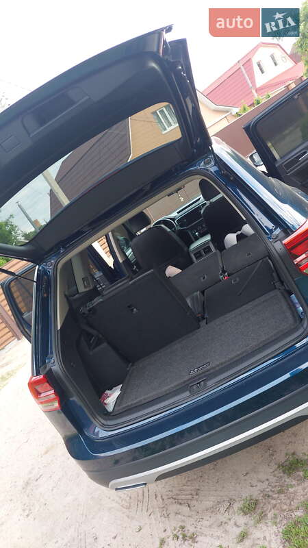 Внедорожник / Кроссовер Volkswagen Atlas 2017 в Василькове