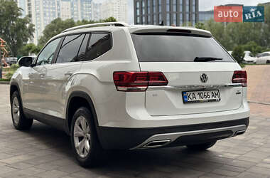 Позашляховик / Кросовер Volkswagen Atlas 2018 в 