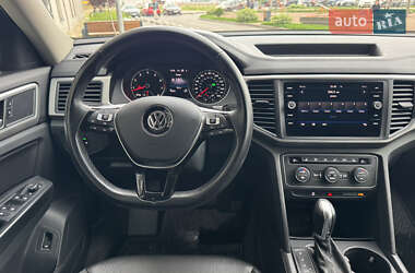 Позашляховик / Кросовер Volkswagen Atlas 2018 в 