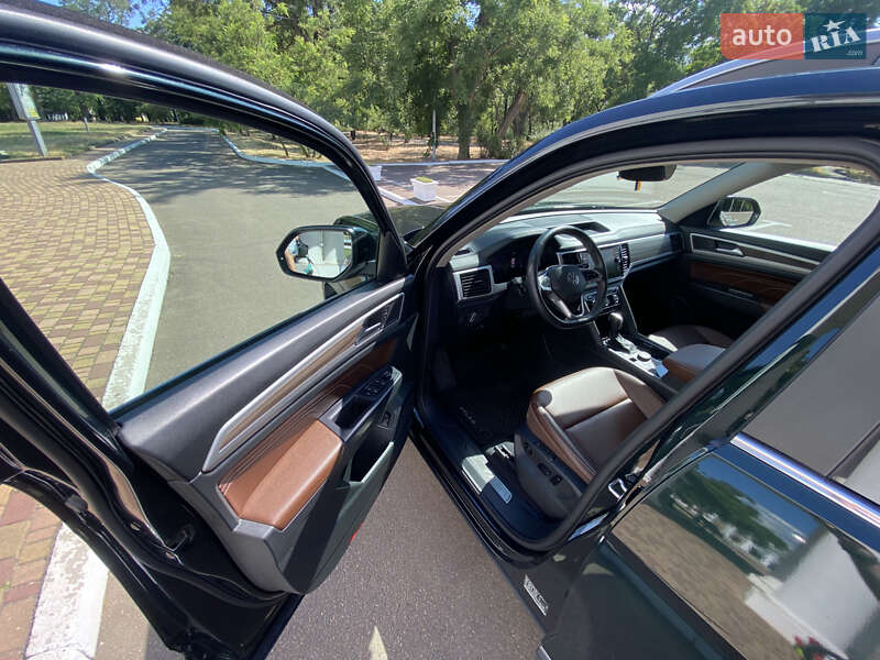 Внедорожник / Кроссовер Volkswagen Atlas 2021 в Одессе