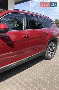 Позашляховик / Кросовер Volkswagen Atlas 2019 в 