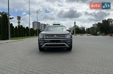 Внедорожник / Кроссовер Volkswagen Atlas 2019 в 
