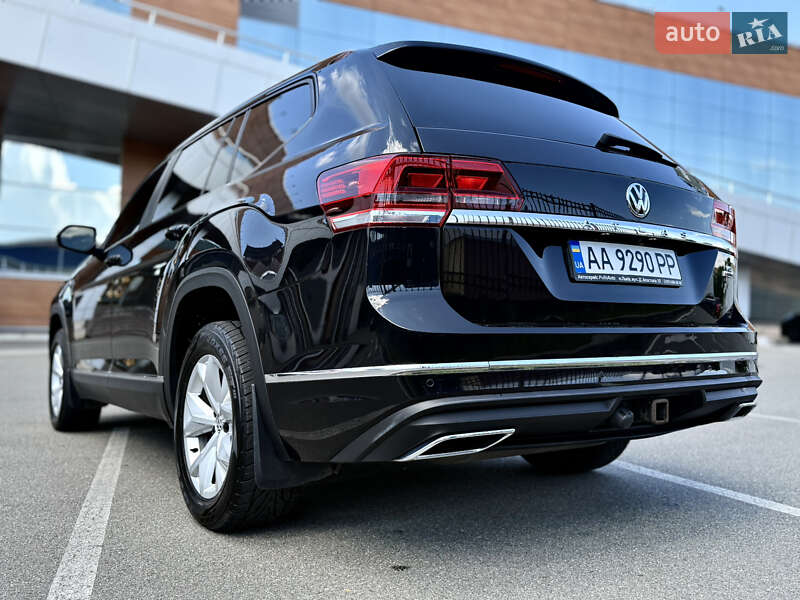 Внедорожник / Кроссовер Volkswagen Atlas 2017 в Киеве