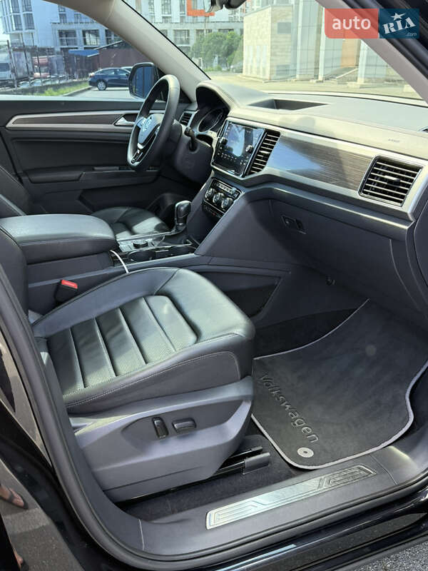 Внедорожник / Кроссовер Volkswagen Atlas 2017 в Киеве