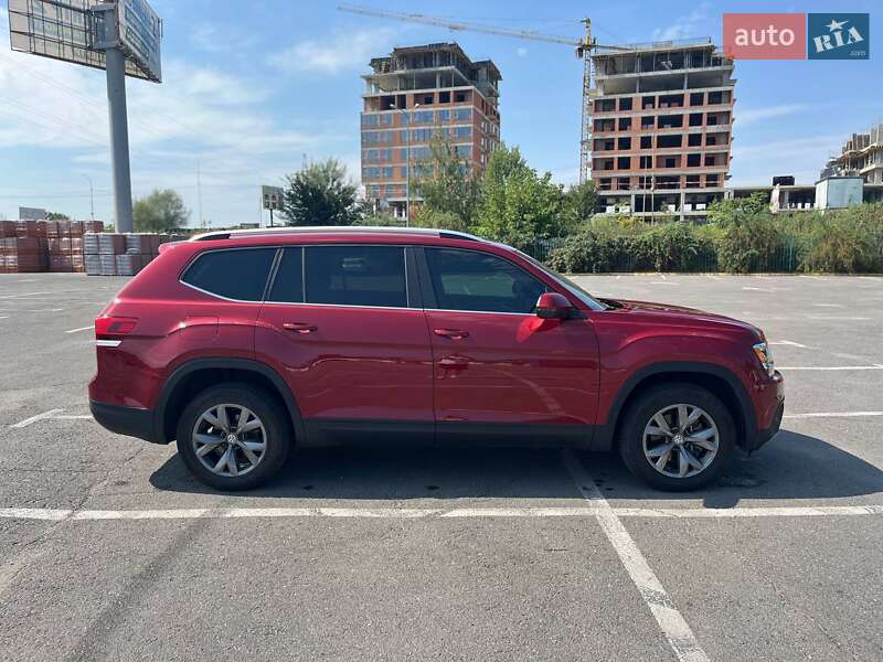 Позашляховик / Кросовер Volkswagen Atlas 2019 в Києві