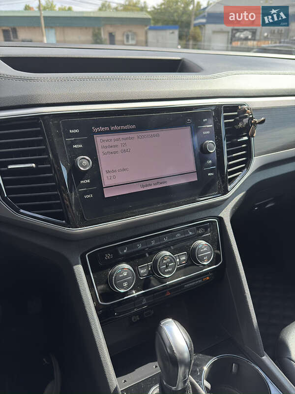 Позашляховик / Кросовер Volkswagen Atlas 2017 в Миколаєві