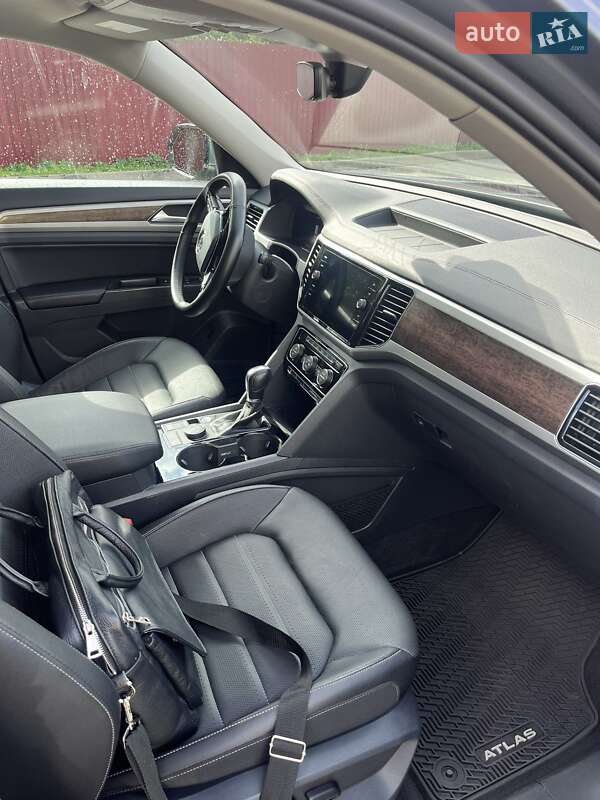 Внедорожник / Кроссовер Volkswagen Atlas 2018 в Львове фото 5 Внедорожник / Кроссовер Volkswagen Atlas 2018 в Львове