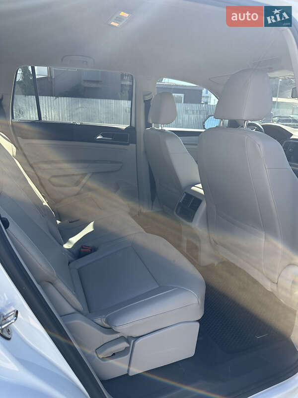 Позашляховик / Кросовер Volkswagen Atlas 2019 в Петропавлівській Борщагівці