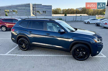 Внедорожник / Кроссовер Volkswagen Atlas 2022 в 