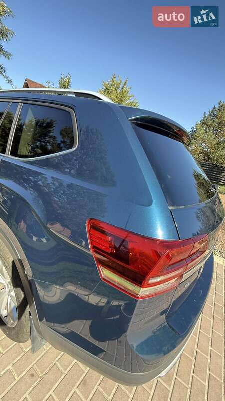 Позашляховик / Кросовер Volkswagen Atlas 2017 в Бородянці