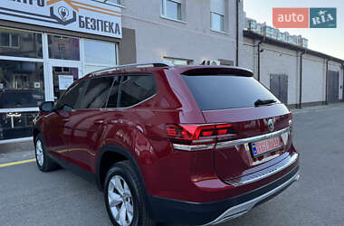 Позашляховик / Кросовер Volkswagen Atlas 2018 в 