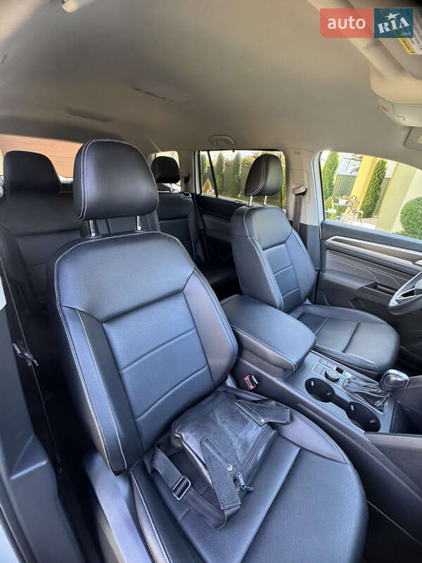 Позашляховик / Кросовер Volkswagen Atlas 2020 в Івано-Франківську