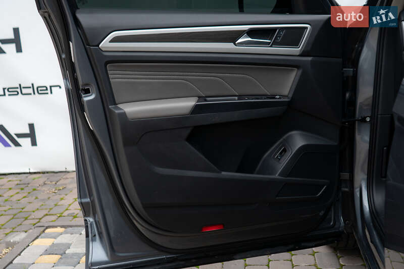 Позашляховик / Кросовер Volkswagen Atlas 2021 в Києві