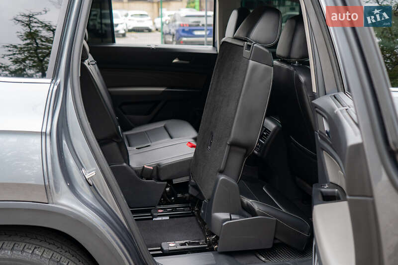 Позашляховик / Кросовер Volkswagen Atlas 2021 в Києві