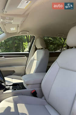 Внедорожник / Кроссовер Volkswagen Atlas 2018 в 