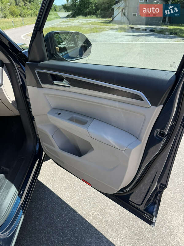 Позашляховик / Кросовер Volkswagen Atlas 2018 в Києві фото 31 Позашляховик / Кросовер Volkswagen Atlas 2018 в Києві