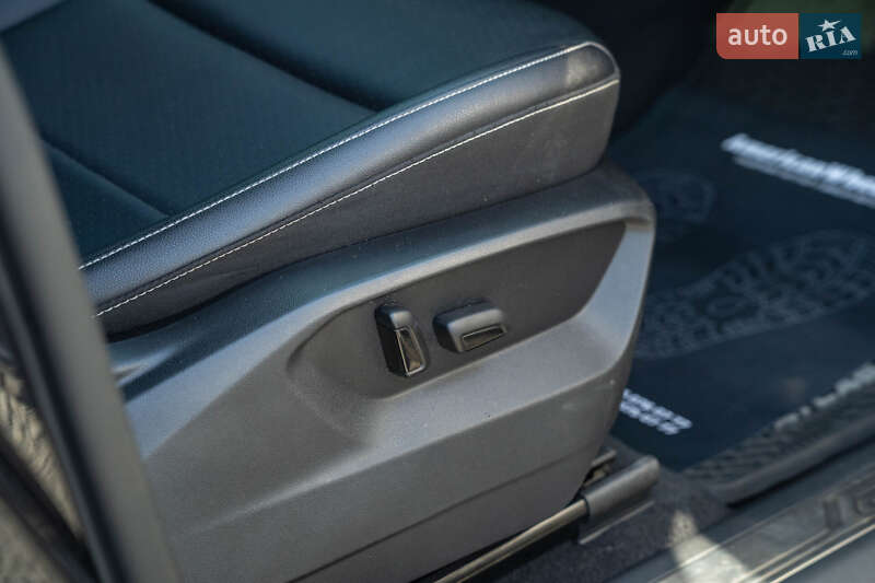 Позашляховик / Кросовер Volkswagen Atlas 2020 в Чернівцях