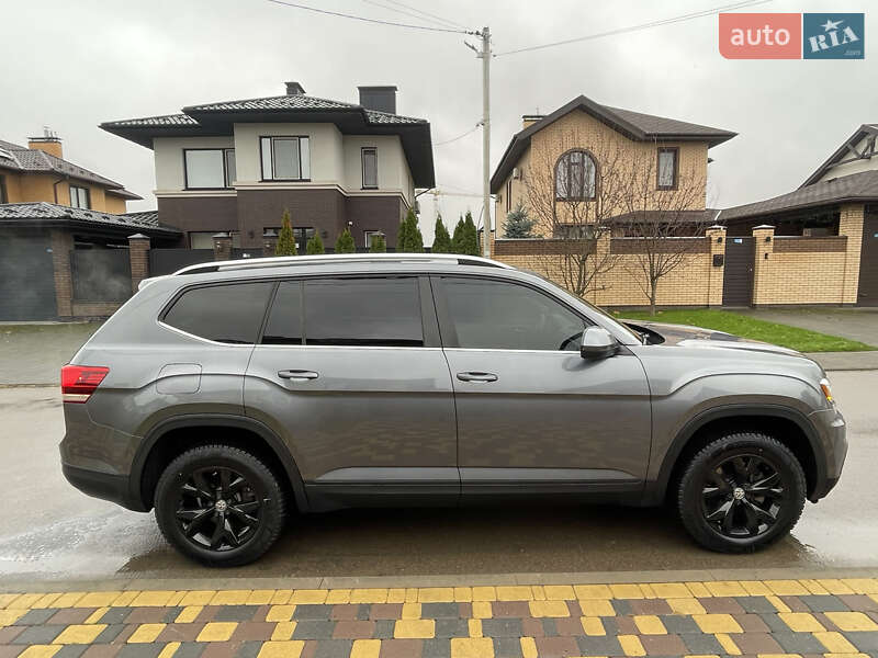 Внедорожник / Кроссовер Volkswagen Atlas 2017 в Киеве