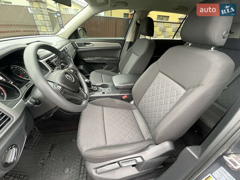 Внедорожник / Кроссовер Volkswagen Atlas 2017 в Киеве