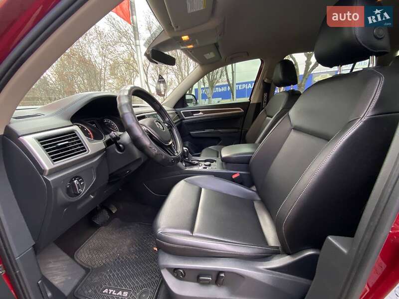 Внедорожник / Кроссовер Volkswagen Atlas 2017 в Днепре