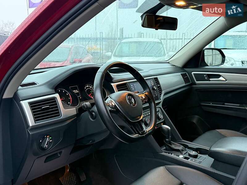 Внедорожник / Кроссовер Volkswagen Atlas 2017 в Киеве фото 10 Внедорожник / Кроссовер Volkswagen Atlas 2017 в Киеве