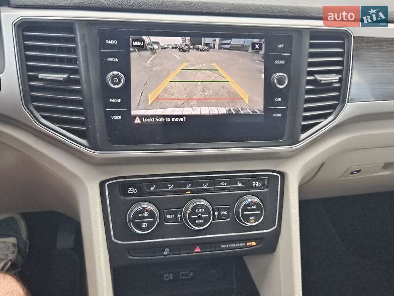 Позашляховик / Кросовер Volkswagen Atlas 2017 в Києві