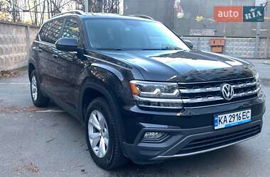 Позашляховик / Кросовер Volkswagen Atlas 2017 в Києві