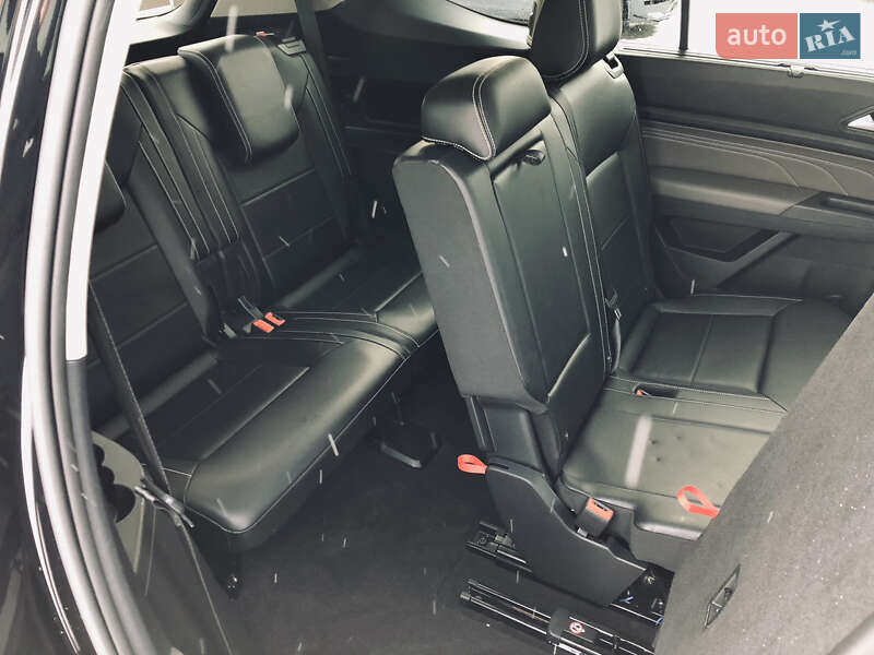 Позашляховик / Кросовер Volkswagen Atlas 2021 в Ірпені