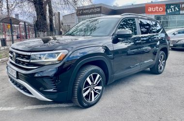 Позашляховик / Кросовер Volkswagen Atlas 2020 в Києві