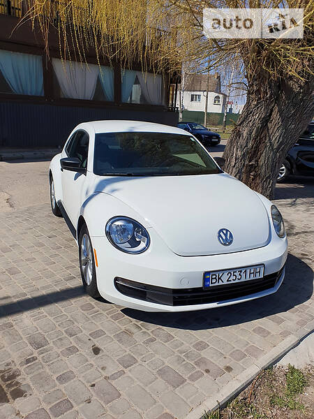 Хэтчбек Volkswagen Beetle 2015 в Ровно