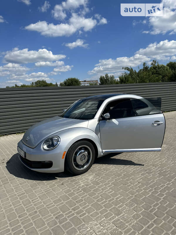 Хэтчбек Volkswagen Beetle 2012 в Киеве