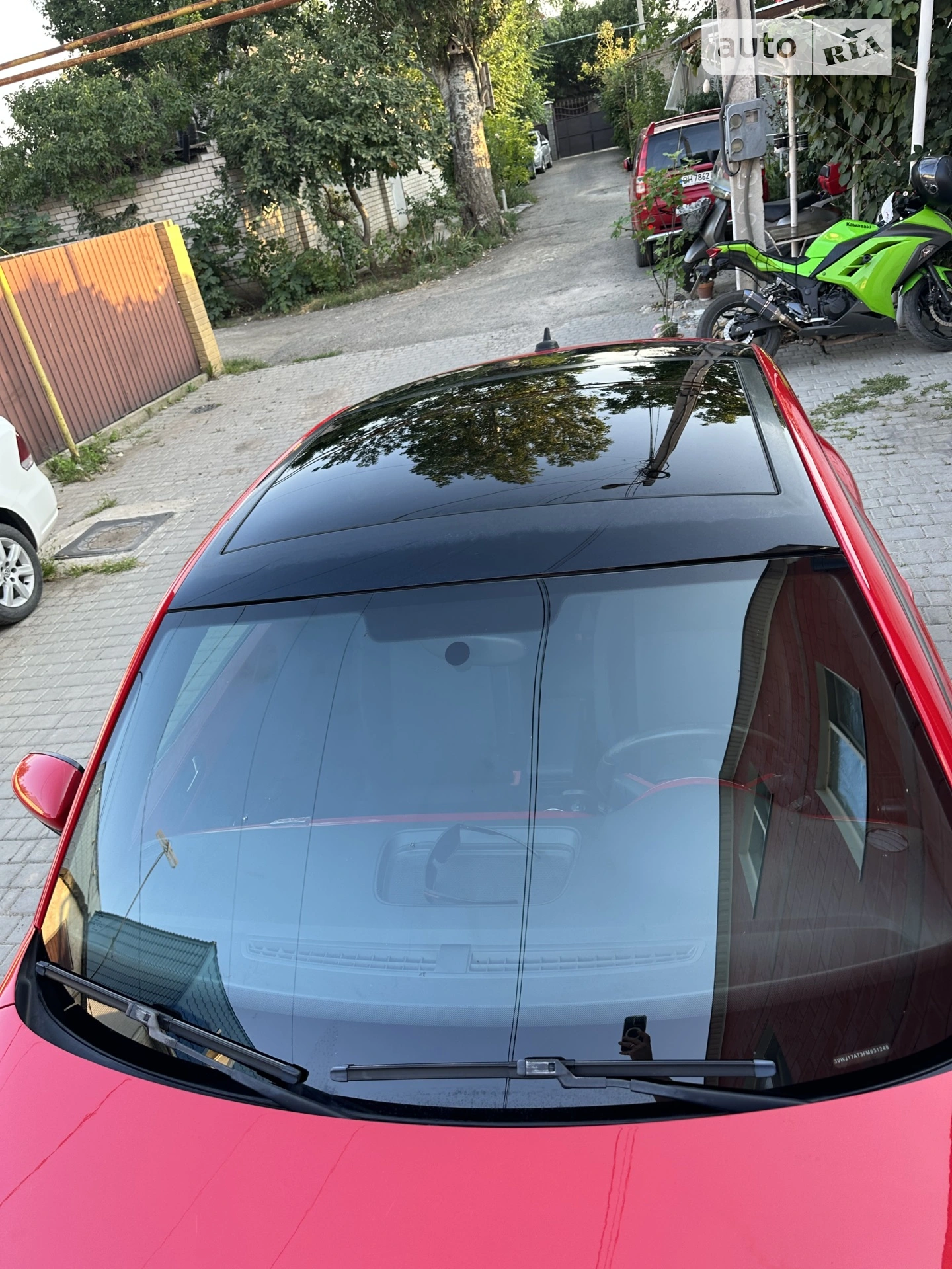 2014 Volkswagen Beetle - мініатюра 3