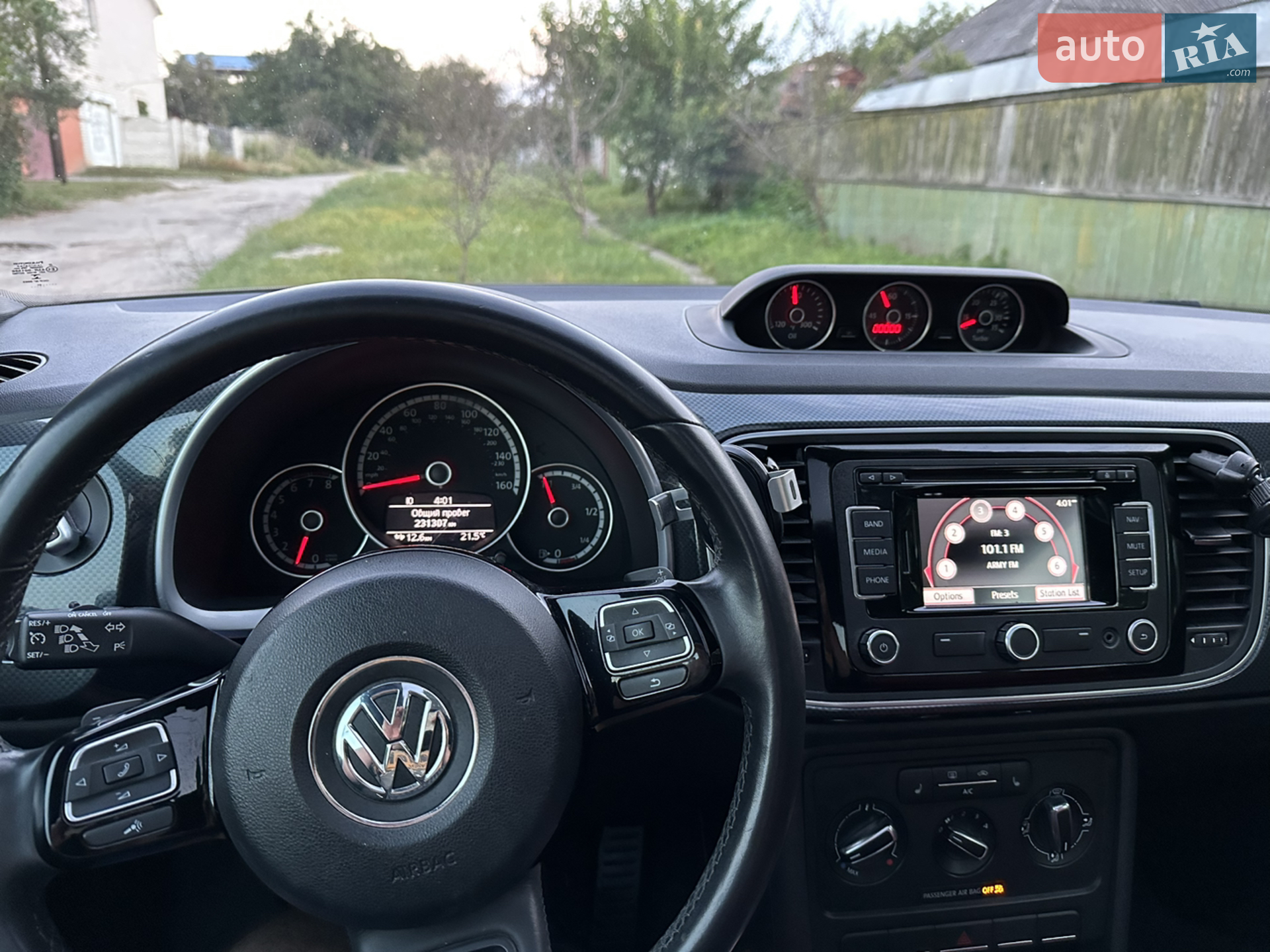 2013 Volkswagen Beetle - мініатюра 10