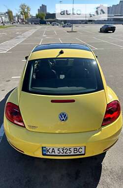 Хэтчбек Volkswagen Beetle 2012 в Киеве