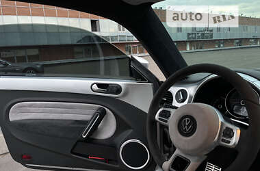 Хетчбек Volkswagen Beetle 2012 в Петропавлівській Борщагівці