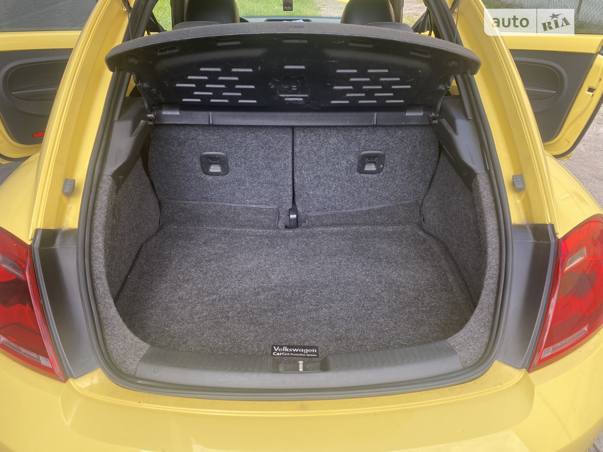 2012 Volkswagen Beetle - мініатюра 15