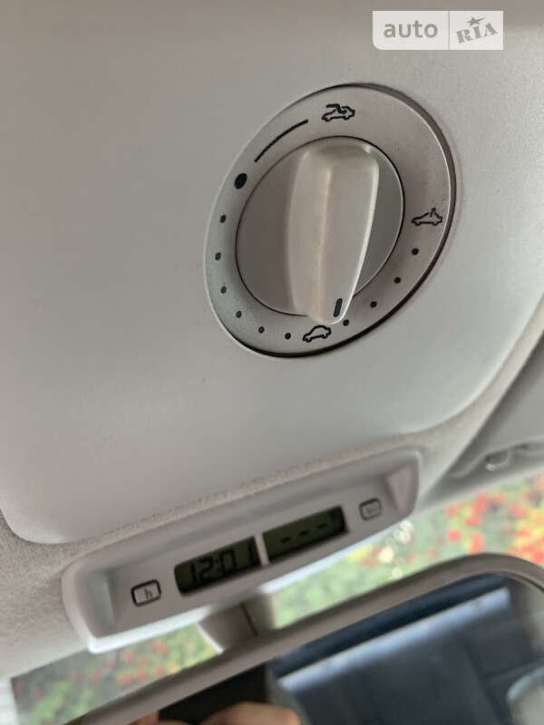 Хетчбек Volkswagen Beetle 2002 в Дніпрі фото 7 Хетчбек Volkswagen Beetle 2002 в Дніпрі