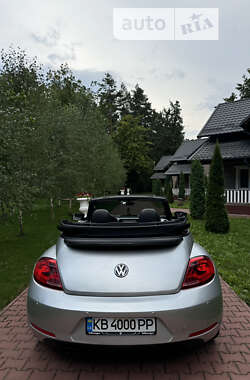 Кабриолет Volkswagen Beetle 2014 в 