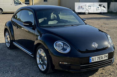 Хетчбек Volkswagen Beetle 2015 в Чернівцях