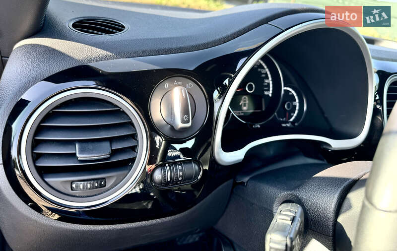 Хэтчбек Volkswagen Beetle 2015 в Ивано-Франковске