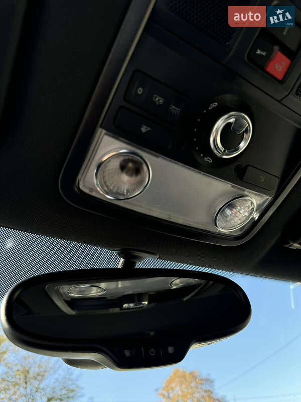 Хэтчбек Volkswagen Beetle 2015 в Ивано-Франковске