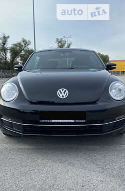 Хетчбек Volkswagen Beetle 2014 в Чернівцях