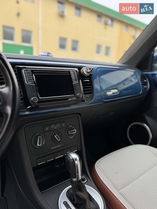 Хэтчбек Volkswagen Beetle 2016 в Львове