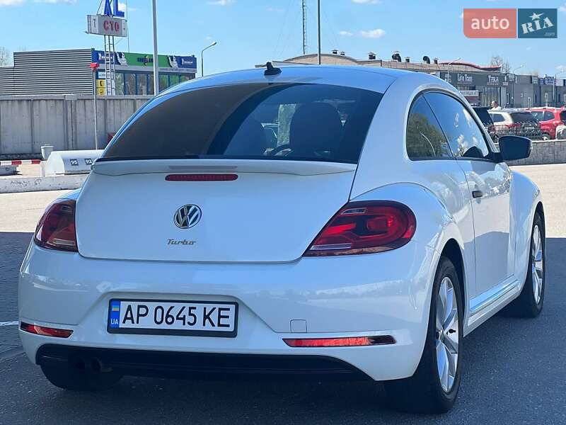 Хэтчбек Volkswagen Beetle 2017 в Киеве