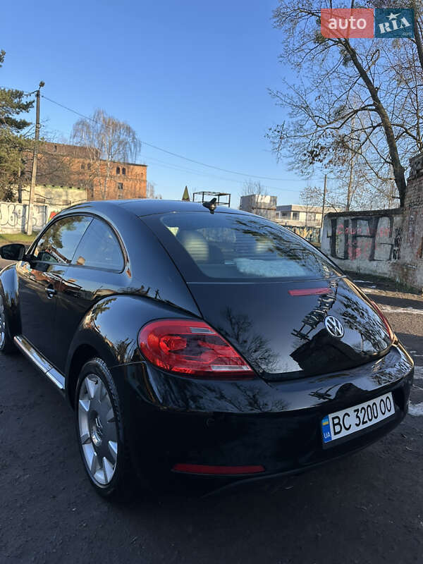 Хэтчбек Volkswagen Beetle 2012 в Львове
