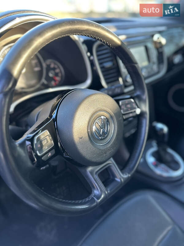 Хэтчбек Volkswagen Beetle 2012 в Львове